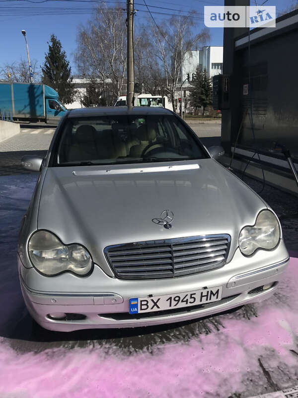 2001 mercedes-benz c 200