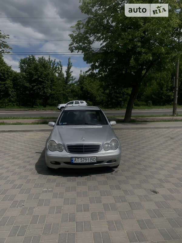 2002 mercedes-benz c 200