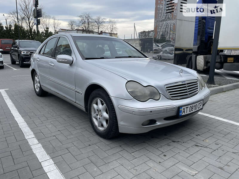 2002 mercedes-benz c 220