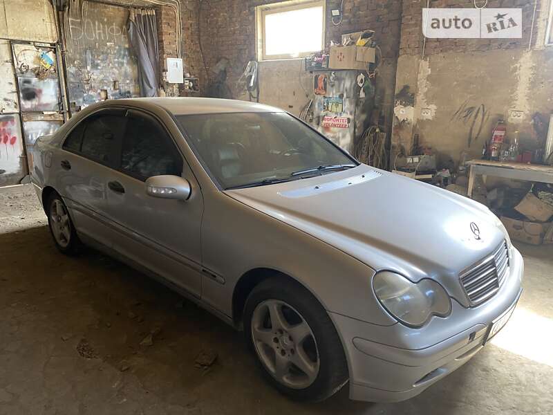 2003 mercedes-benz c 220 d