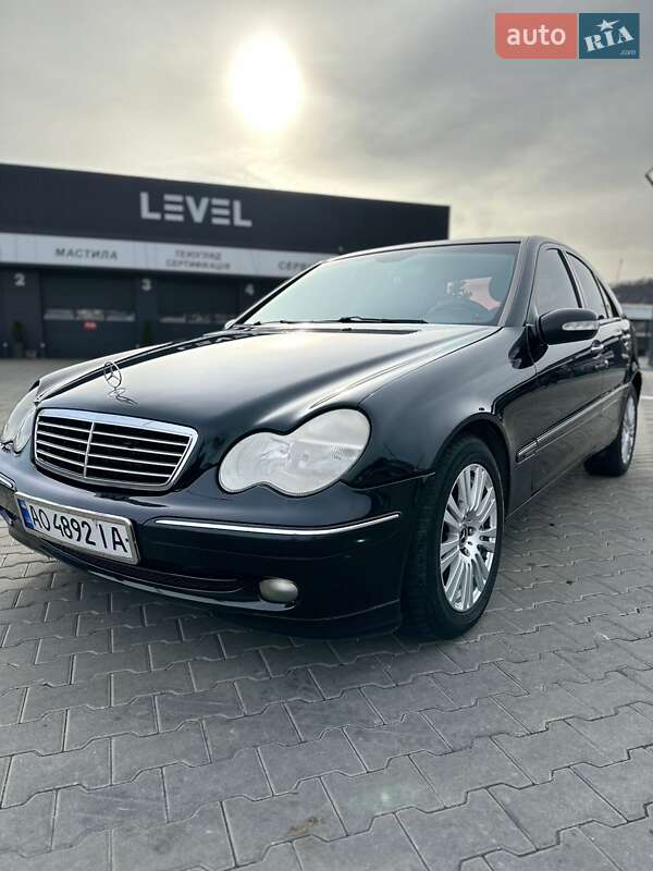 2003 mercedes-benz c 220