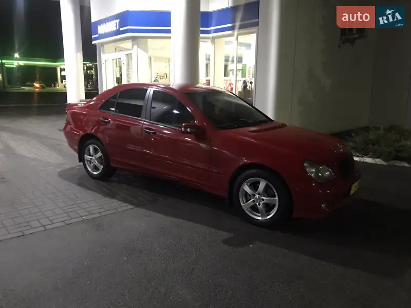 2004 mercedes-benz c 220