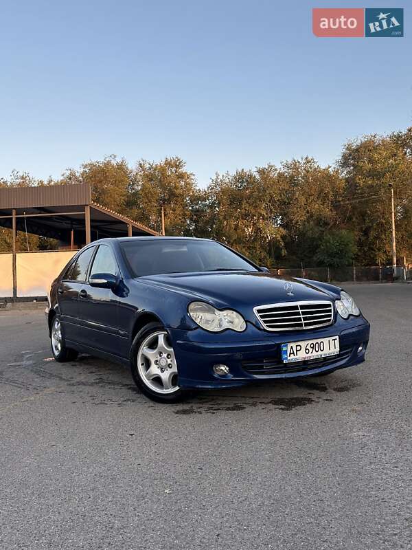 2004 mercedes-benz c 200