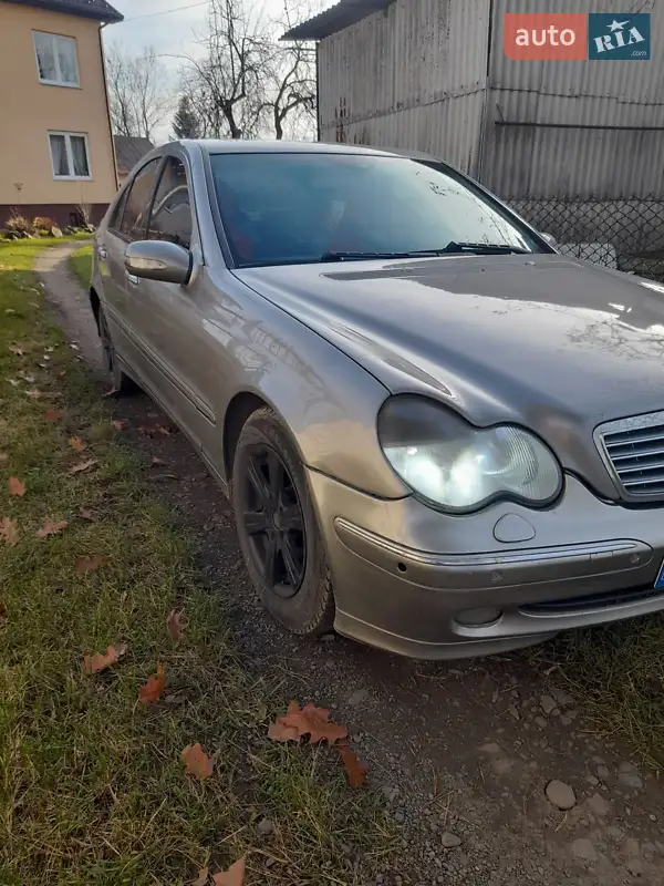 2003 mercedes-benz c 200