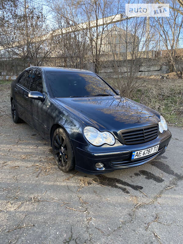 2004 mercedes-benz c 200