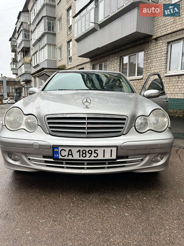 2003 mercedes-benz c-220