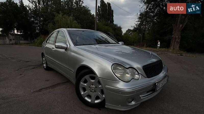 2004 mercedes-benz c 220 cdi