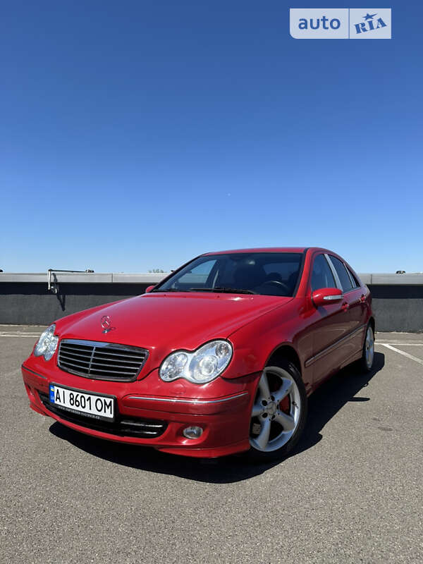 2004 mercedes-benz c 220