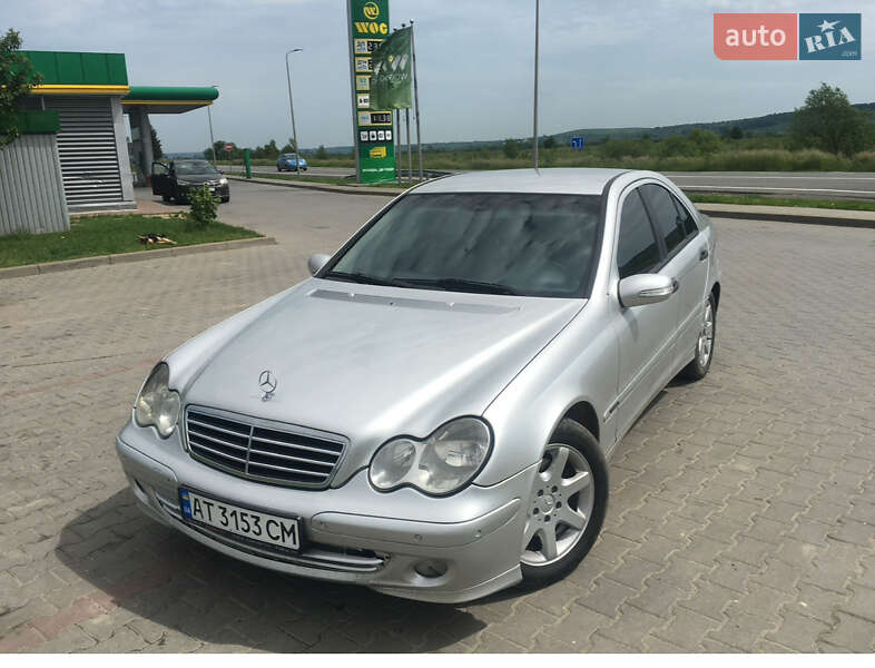 2004 mercedes-benz c-class