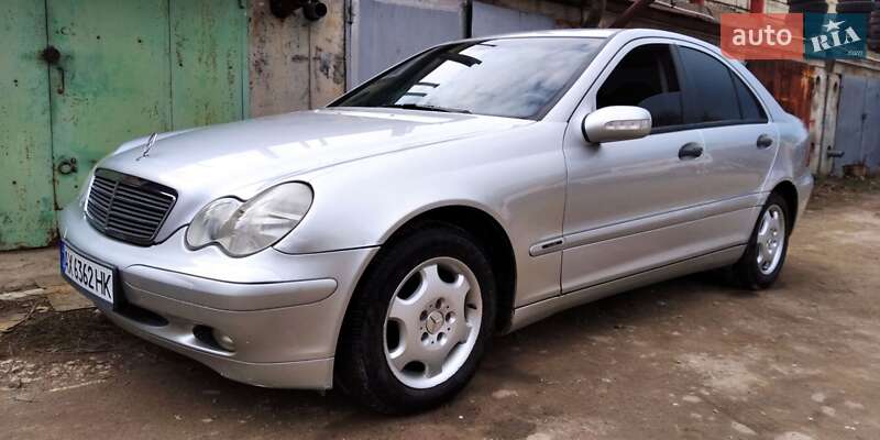 2001 mercedes-benz c-class