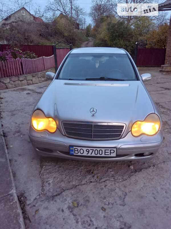 2001 mercedes-benz c 180