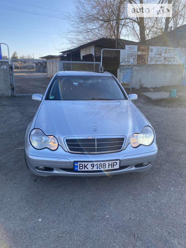 2001 mercedes-benz c 180