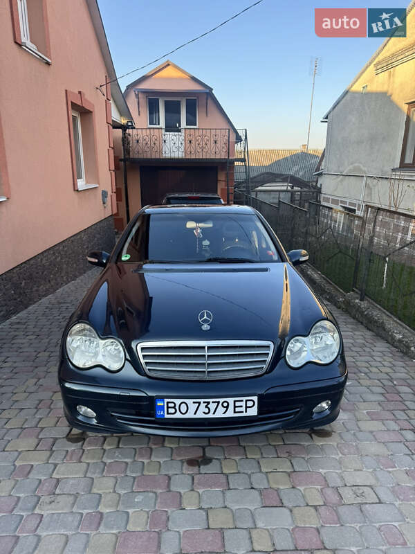 2004 mercedes-benz c 200