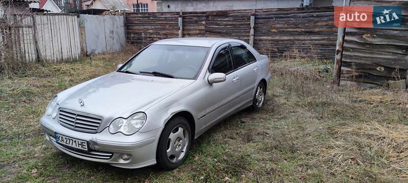 2005 mercedes-benz c-class