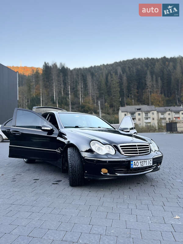 2005 mercedes-benz c-class