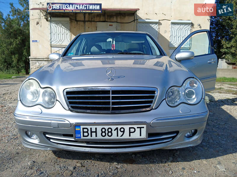 2005 mercedes-benz c 200
