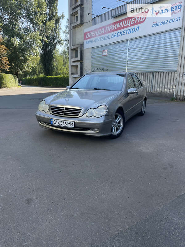 2002 mercedes-benz c 200