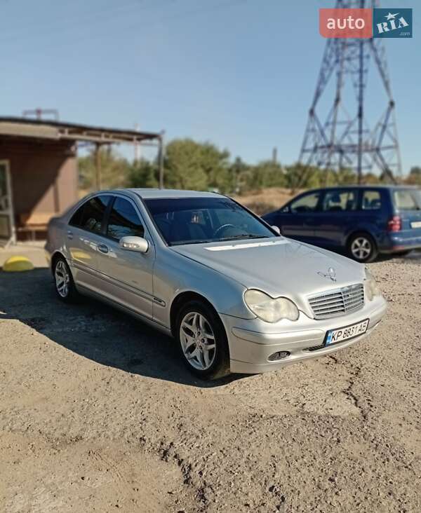 2003 mercedes-benz c 200