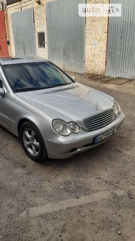 2001 mercedes-benz c 200