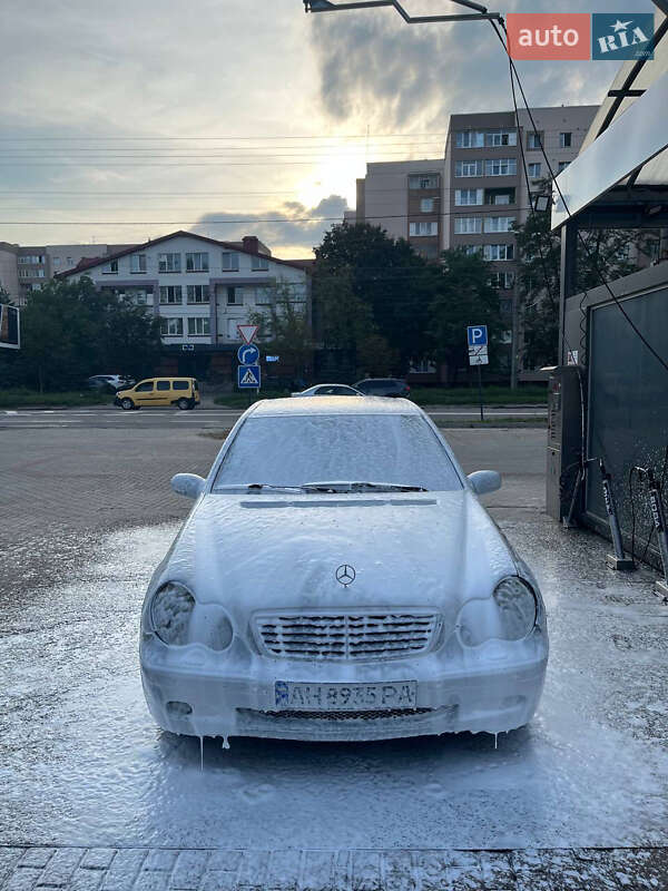 2000 mercedes-benz c 200