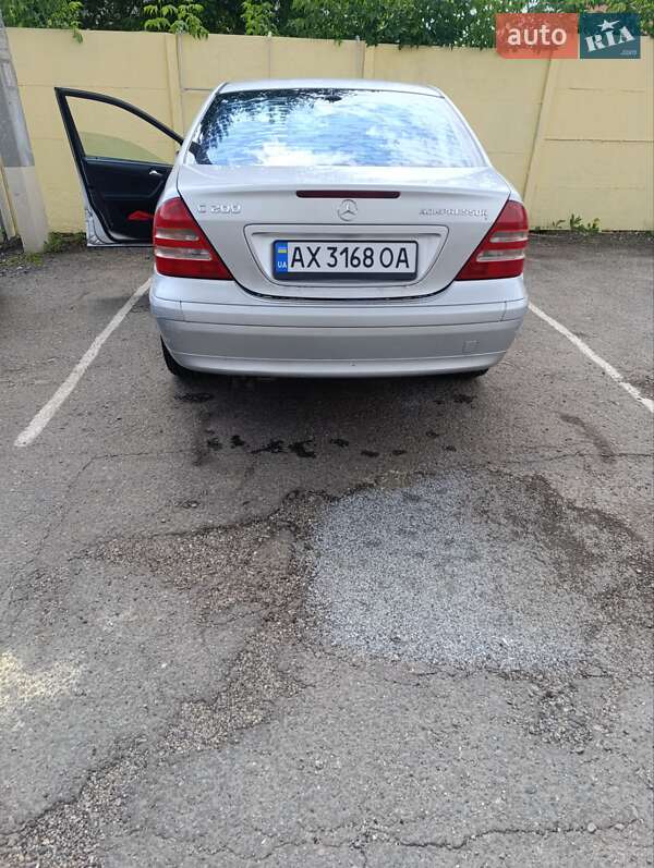 2000 mercedes-benz c 200