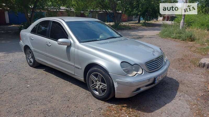 2001 mercedes-benz c 200