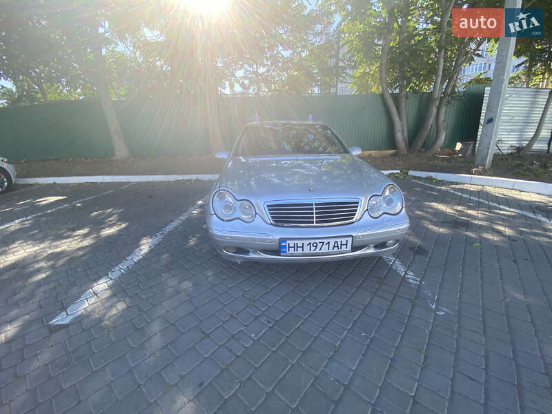 2003 mercedes-benz c 200