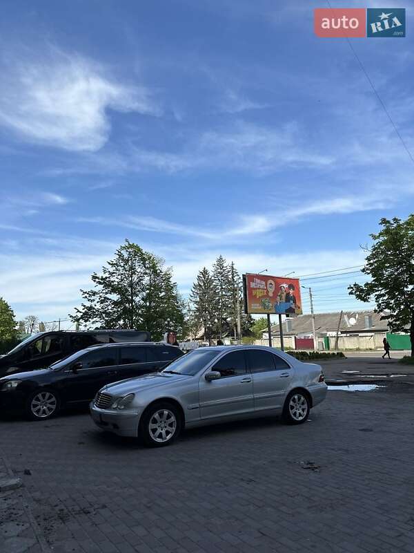 2002 mercedes-benz c 200