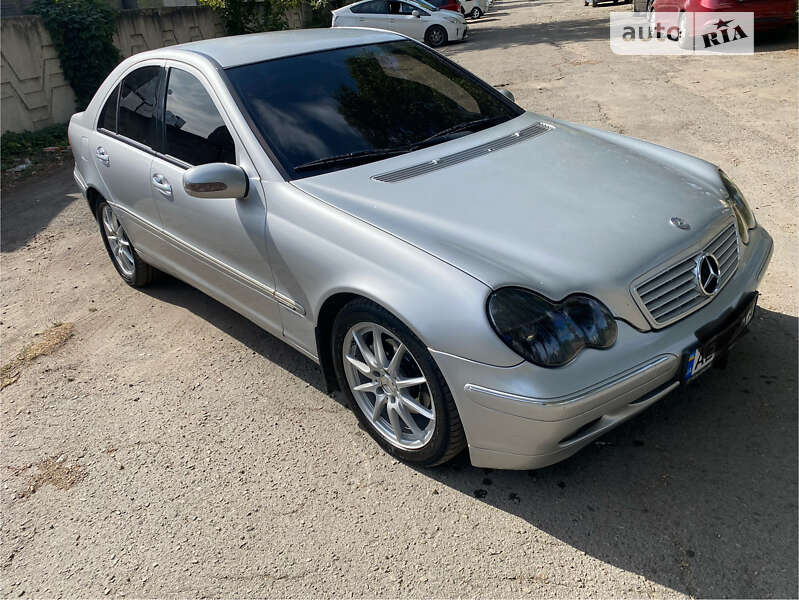 2000 mercedes-benz c 200