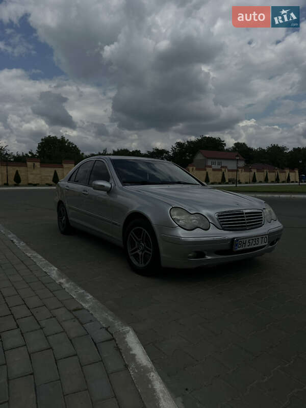 2001 mercedes-benz c 200