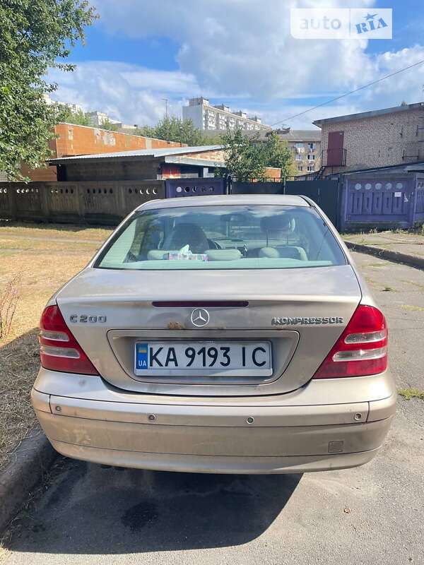 2002 mercedes-benz c 200