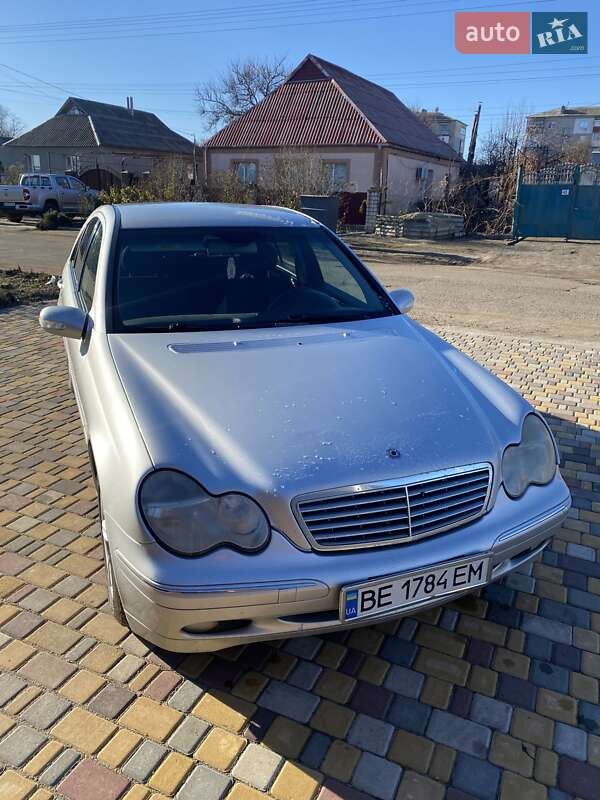 2002 mercedes-benz c-class