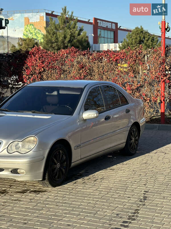 2003 mercedes-benz c-class