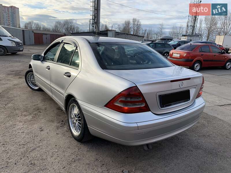 2003 mercedes-benz c 180