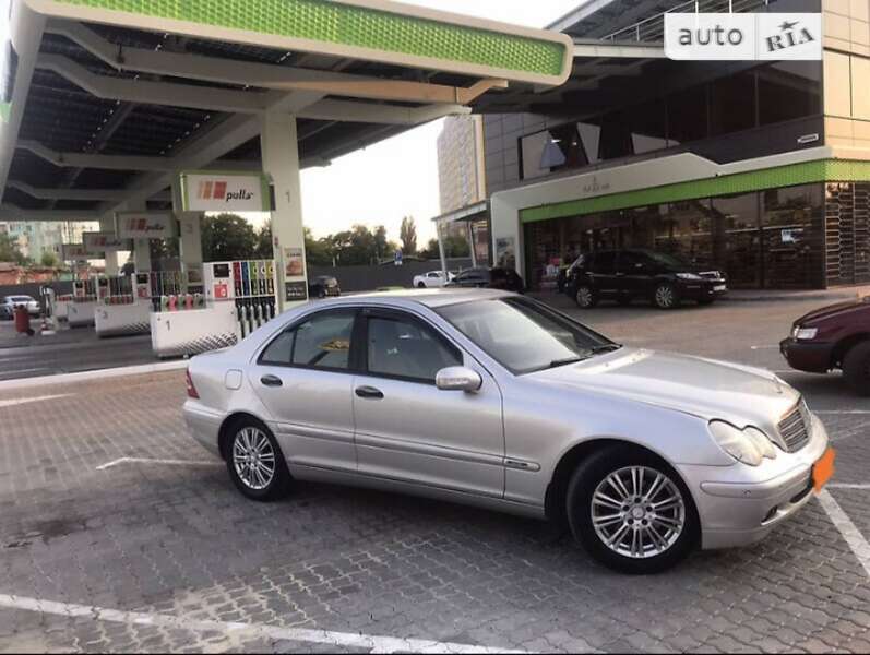 2003 mercedes-benz c 180