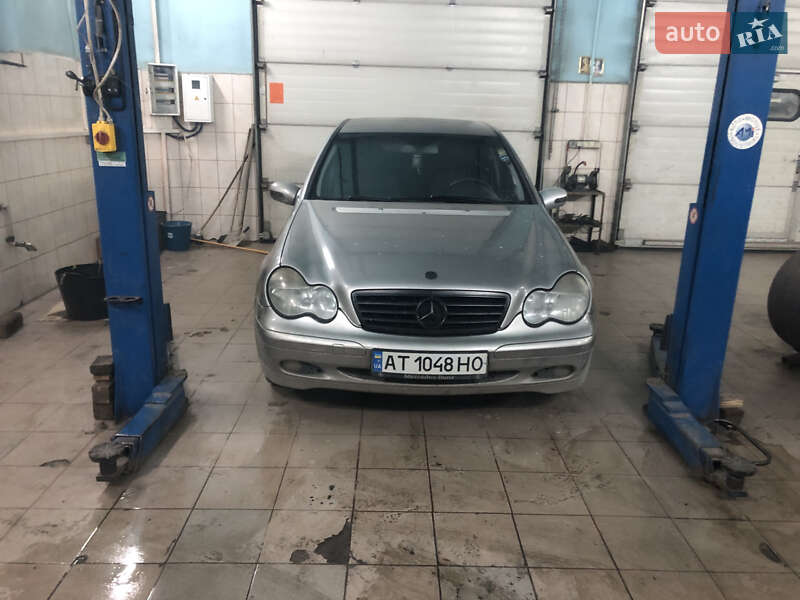 2003 mercedes-benz c 180
