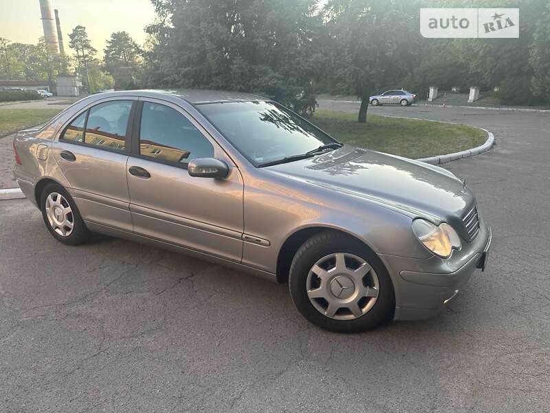2004 mercedes-benz c 180