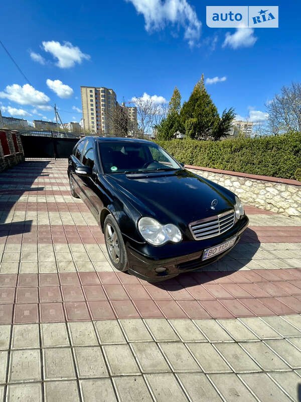 2004 mercedes-benz 180c