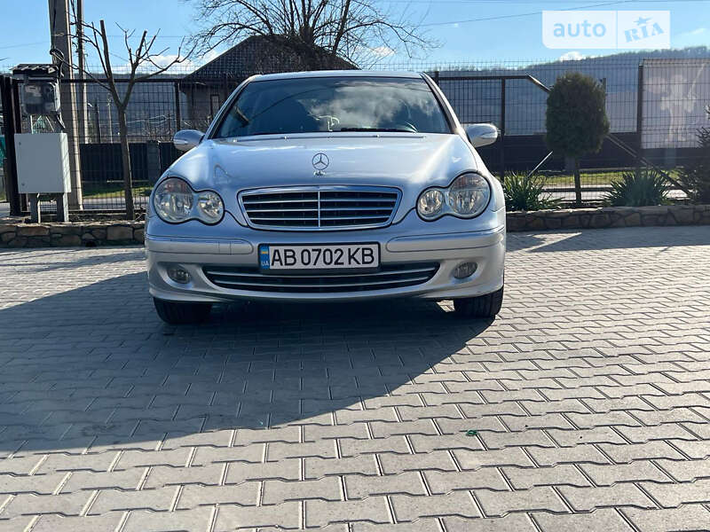 2004 mercedes-benz c 180