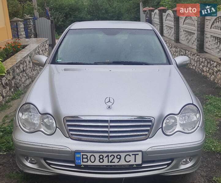 2004 mercedes-benz c-class