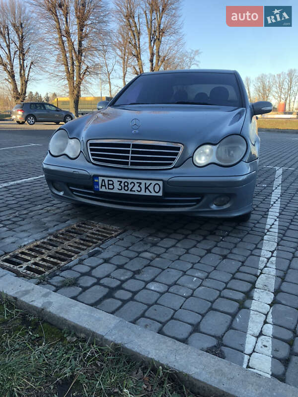2005 mercedes-benz c 180