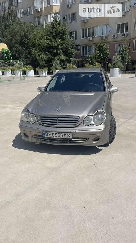 2005 mercedes-benz c 180