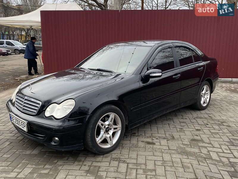 2005 mercedes-benz c-class