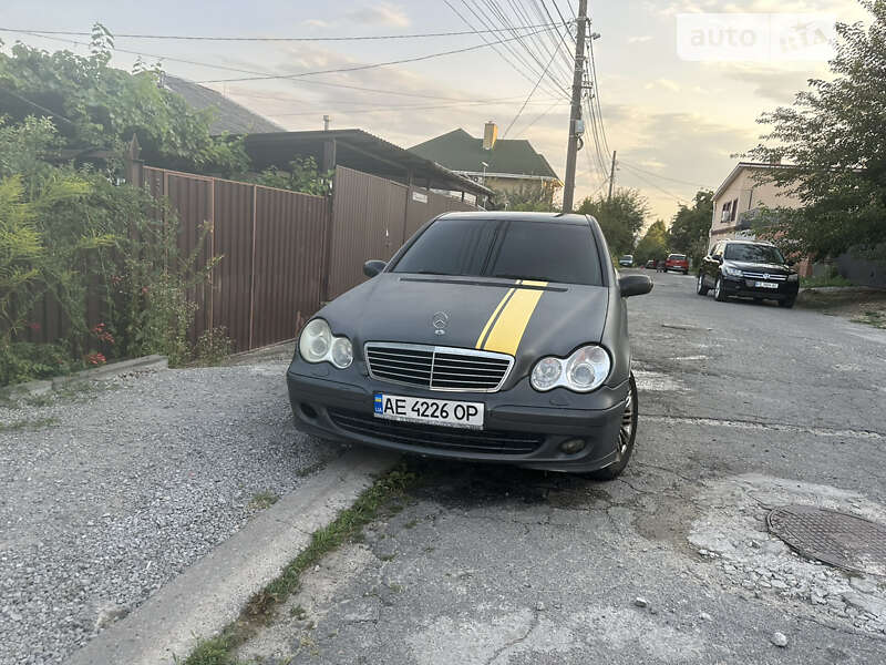 2006 mercedes-benz c-180