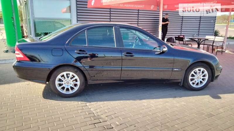 2006 mercedes-benz c-180