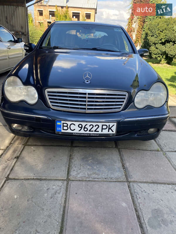 2002 mercedes-benz 180c