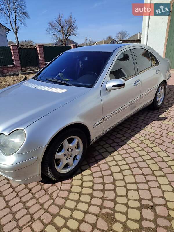 2001 mercedes-benz c 240