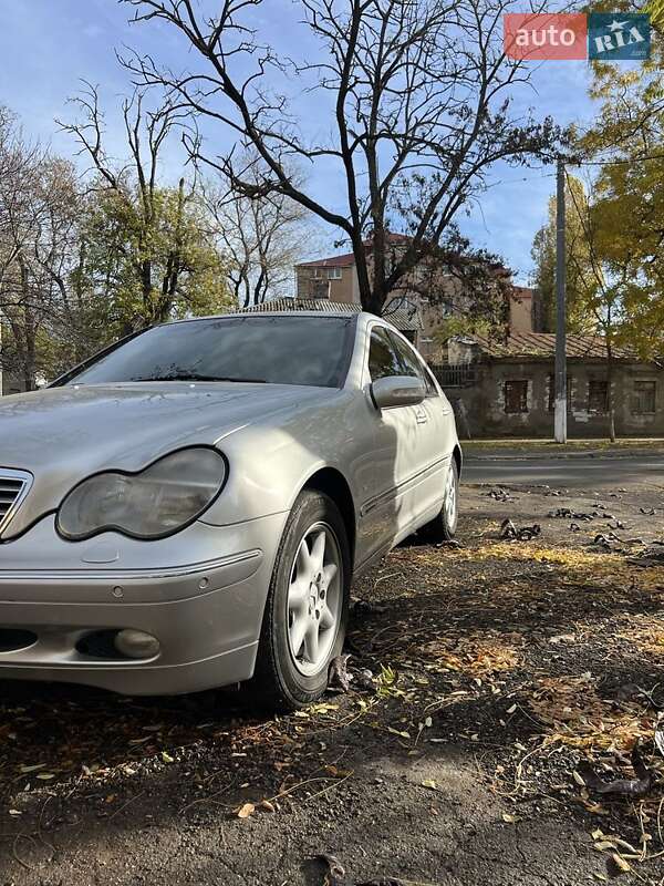 2001 mercedes-benz c 240