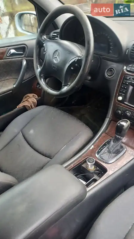 2002 mercedes-benz c-220