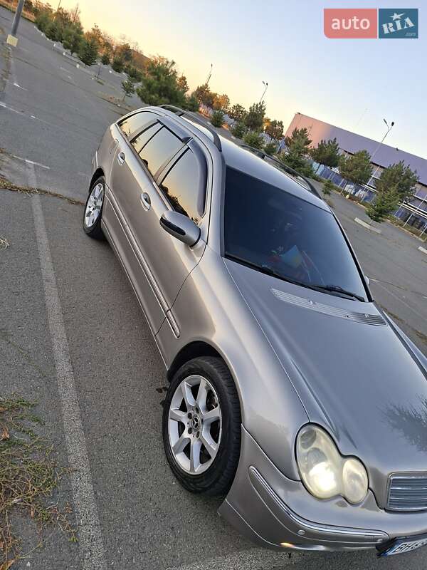 2003 mercedes-benz c 220